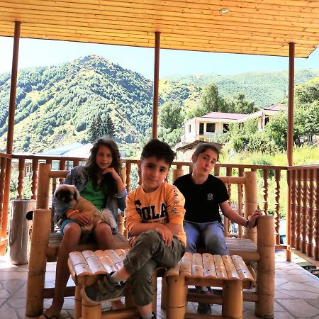 Mariami Hotel Kazbegi Eksteriør billede