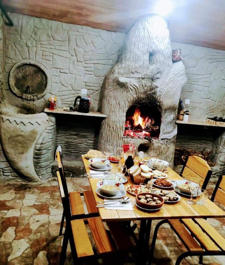 Mariami Hotel Kazbegi Eksteriør billede