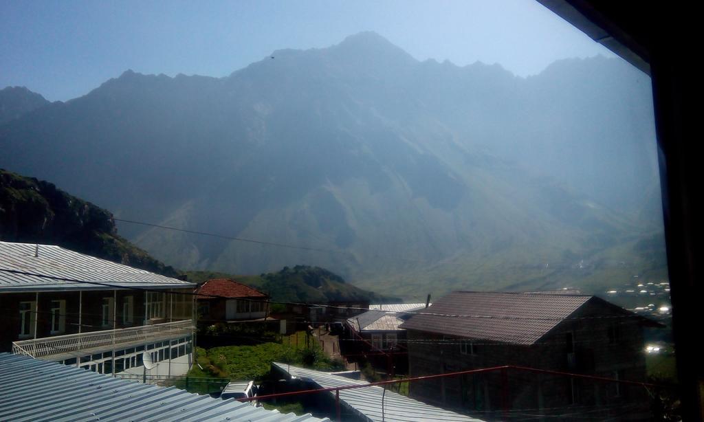 Mariami Hotel Kazbegi Eksteriør billede