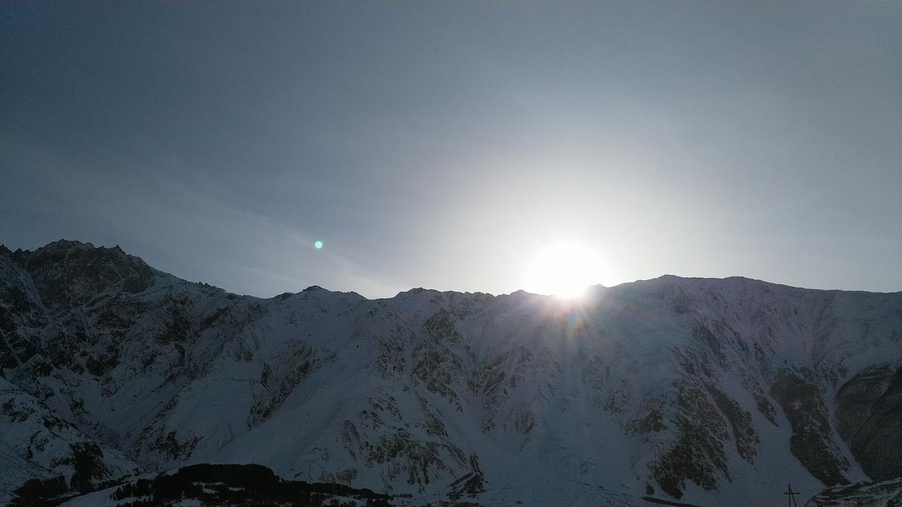 Mariami Hotel Kazbegi Eksteriør billede