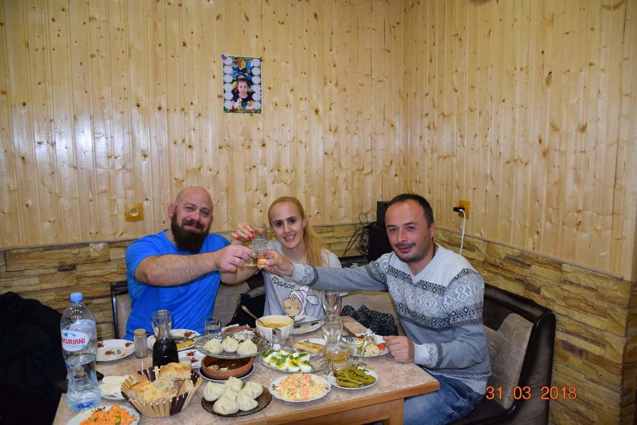 Mariami Hotel Kazbegi Eksteriør billede