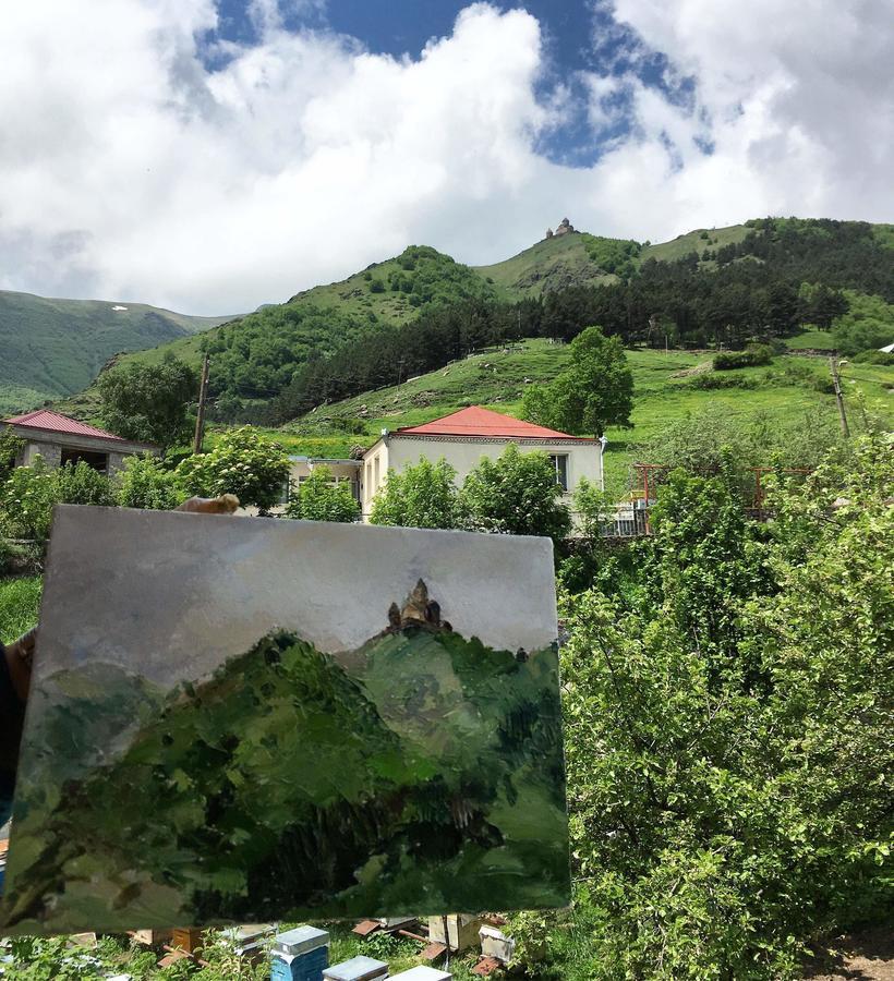 Mariami Hotel Kazbegi Eksteriør billede